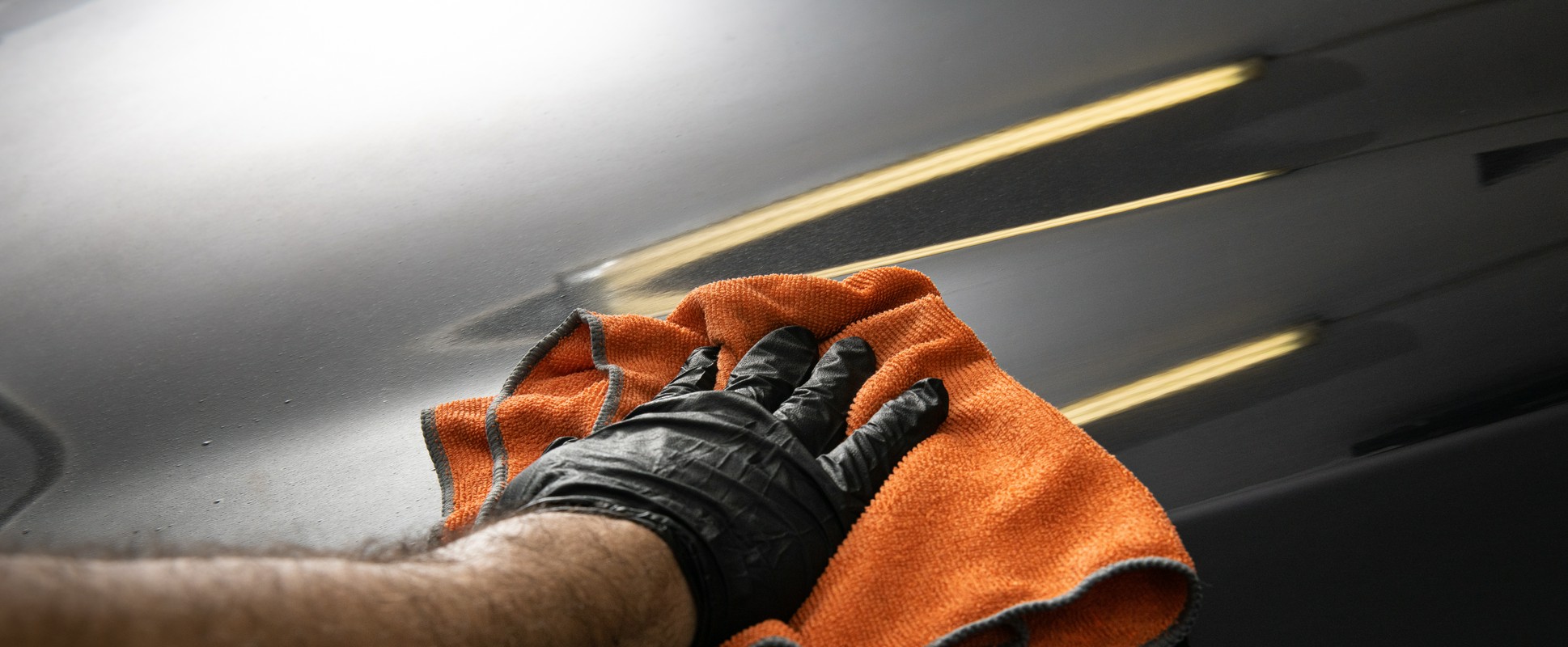 Jednorazowe rękawice w myjniach bezdotykowych